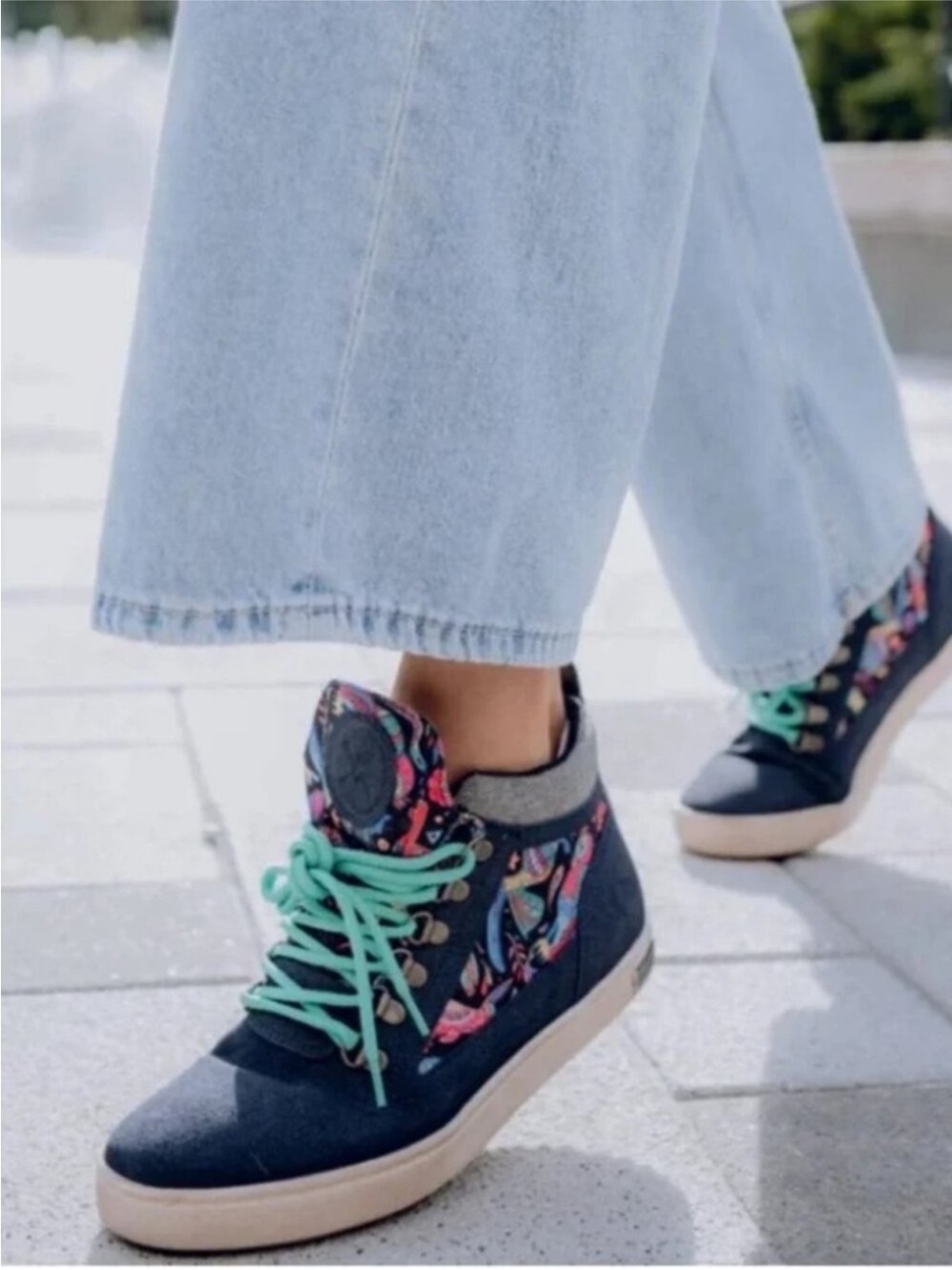 INKKAS Zocalo Vegan Camping Boots Floral Bird Design Boho Skater SZ 7